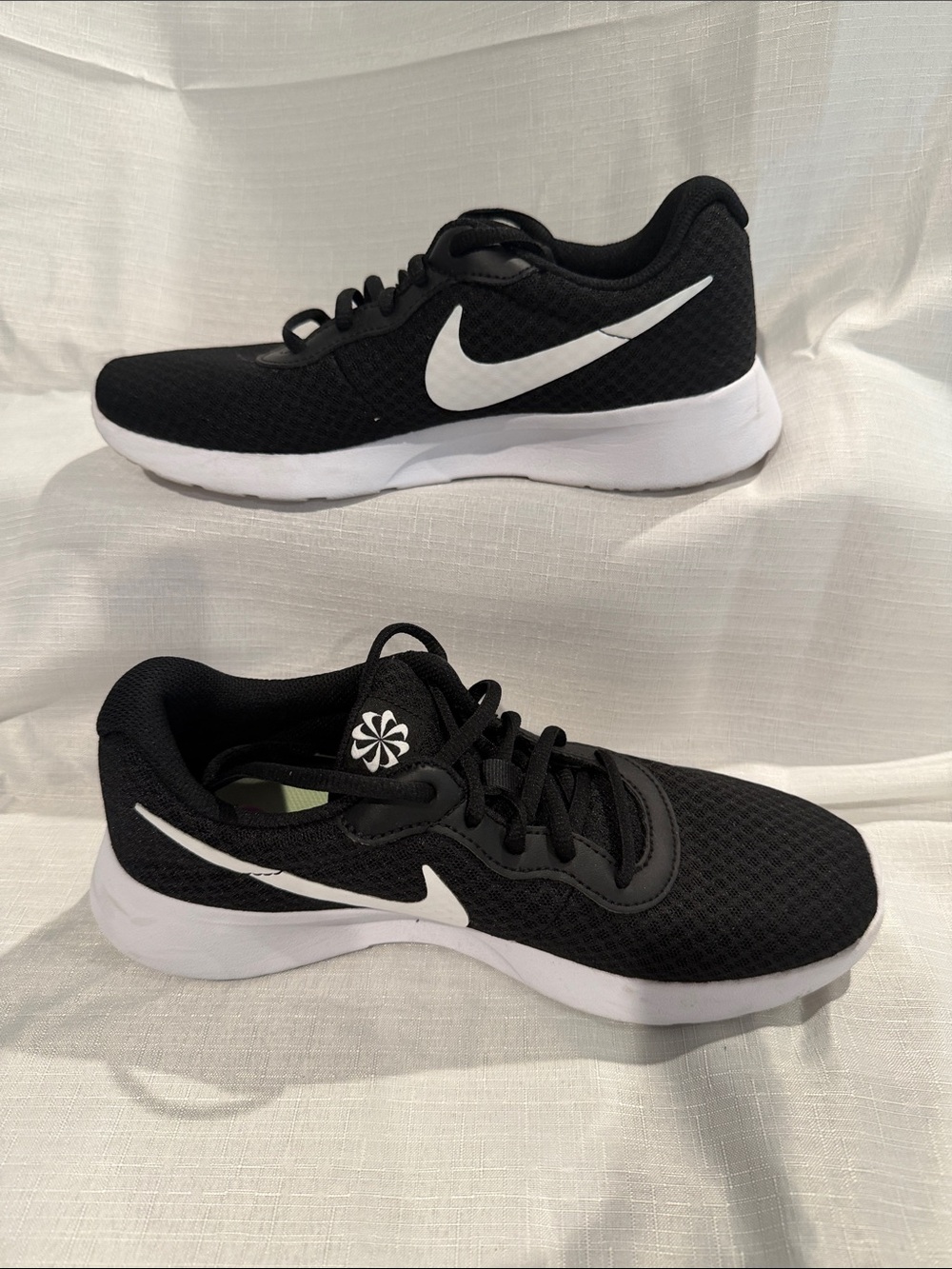 Nike Black & White Mesh Athletic Sneakers